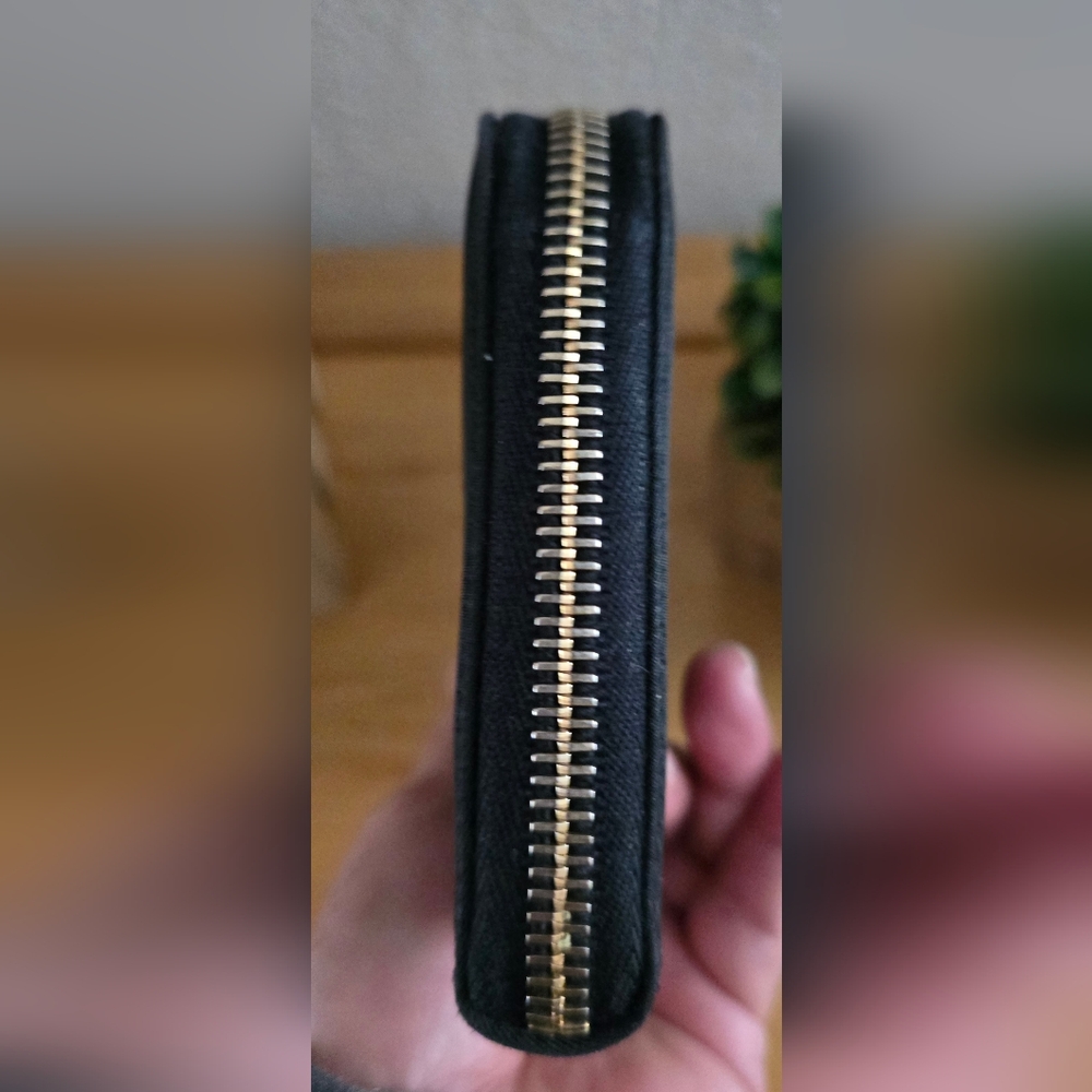 Prada Guc Tessuto Nylon Zippy Wallet - Picture 5 of 10